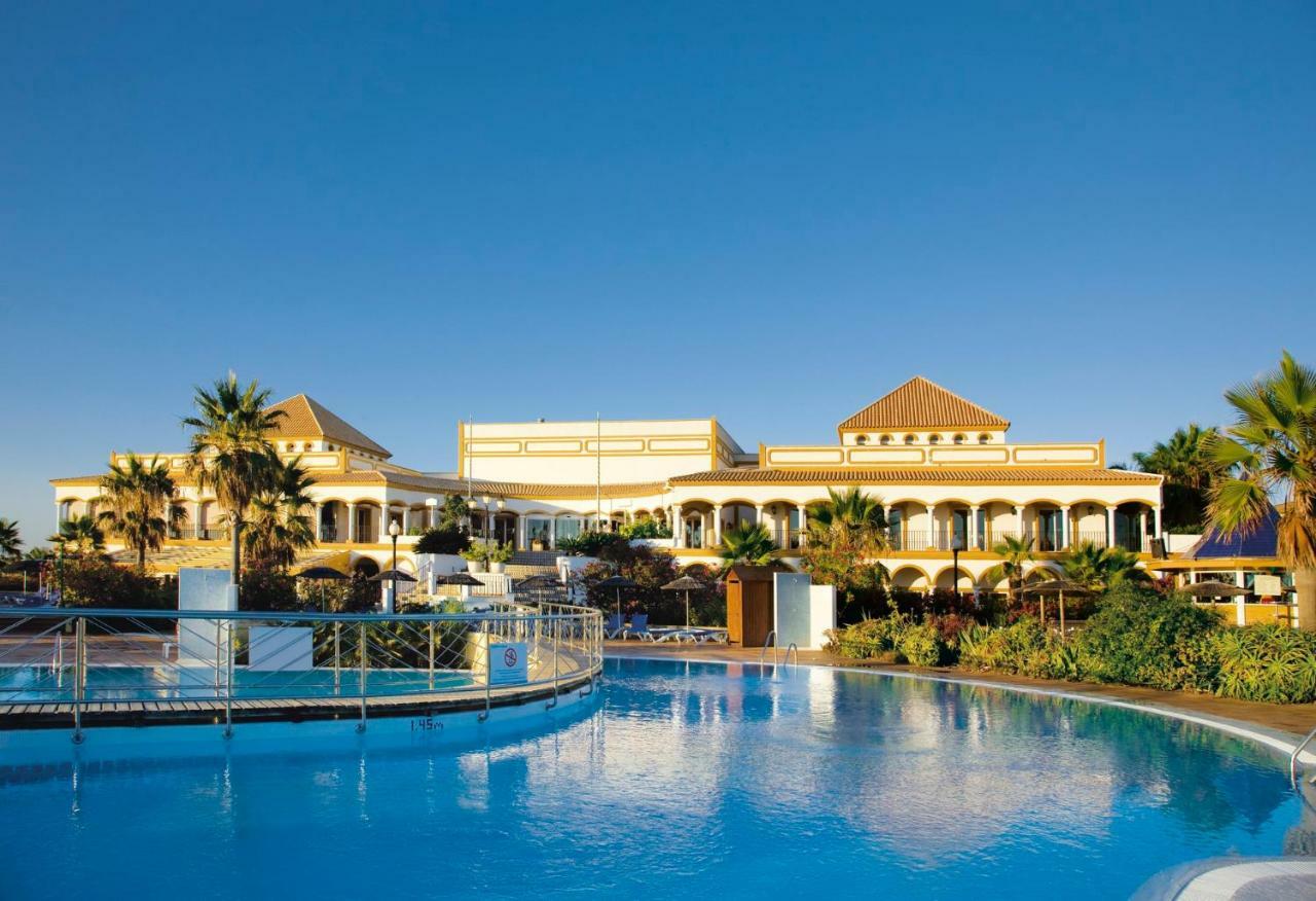 Отель Aldiana Club Andalusien Чиклана-де-ла-Фронтера Экстерьер фото